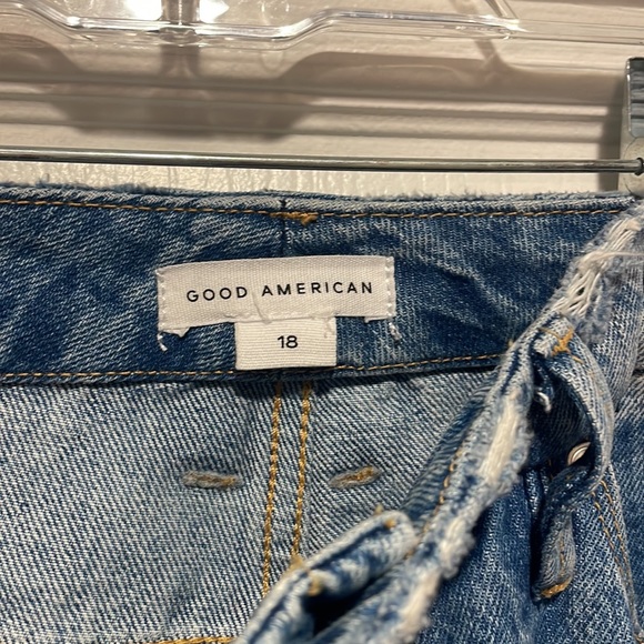 Good American | Good Vintage Indigo Straight Jeans - Picture 2 of 4